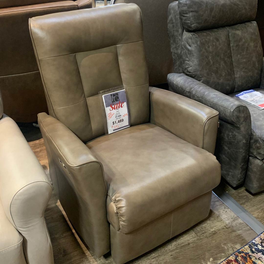 Elran L0472 Recliner 1,042 Carpet Weavers