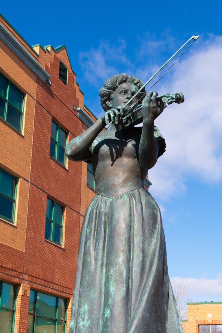 Maud Powell Statue, Violinist from Peru, Illinois