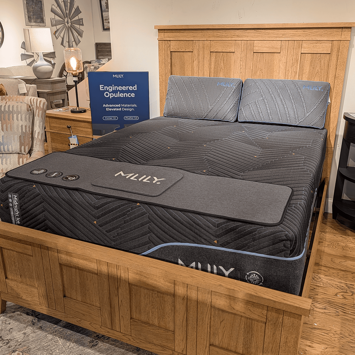 carpet_weavers_bloomington_mlily-mattress-midnight-ice